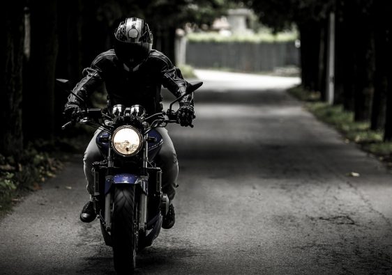 Pourquoi devriez-vous suivre des blogs sur la thématique moto?