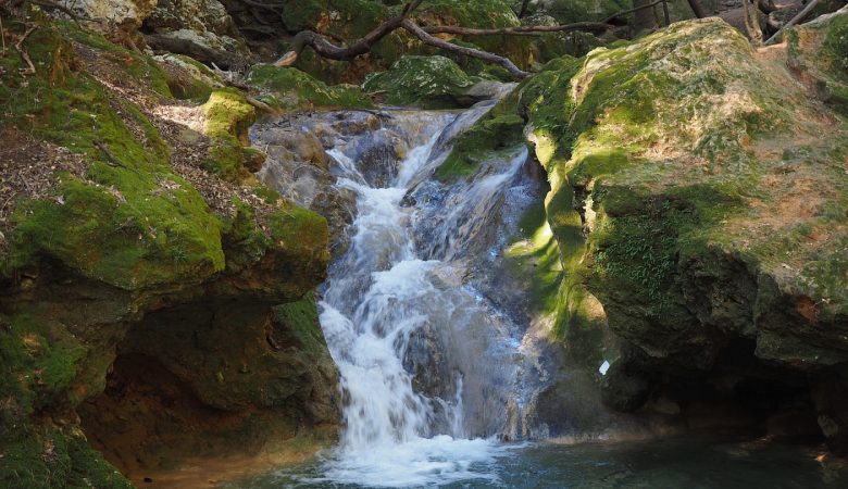 Le canyoning entre amis dans les Alpes-Maritimes : un souvenir inoubliable !