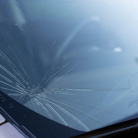 Pourquoi faire confiance à des experts pour le remplacement de votre pare-brise à Nantes ?