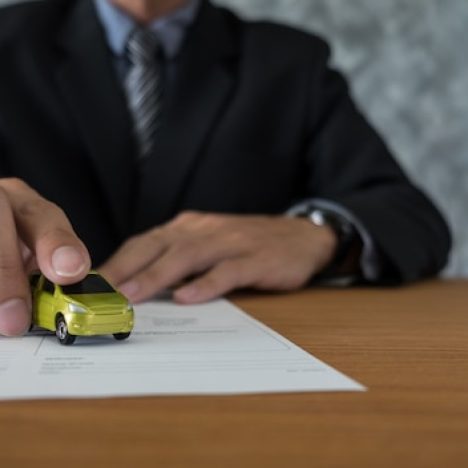 Pourquoi faut-il revoir régulièrement ses contrats d’assurance auto ?