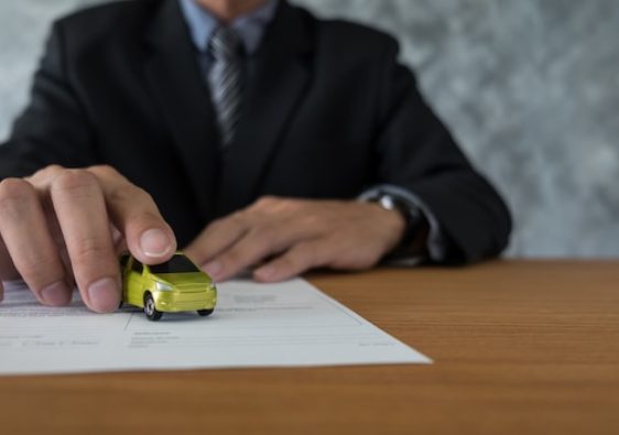 Comment choisir une assurance pour voiture électrique ou thermique ?