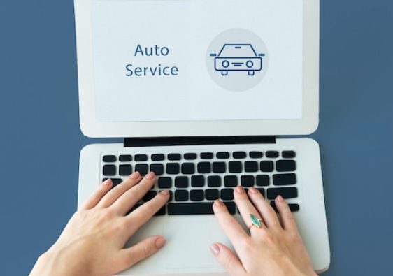 Moteur, carrosserie, freinage : repérer en ligne les pièces essentielles d’une voiture sans permis