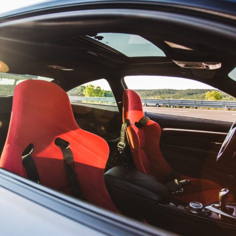 Volant de F1 : un outil essentiel pour la performance en piste
